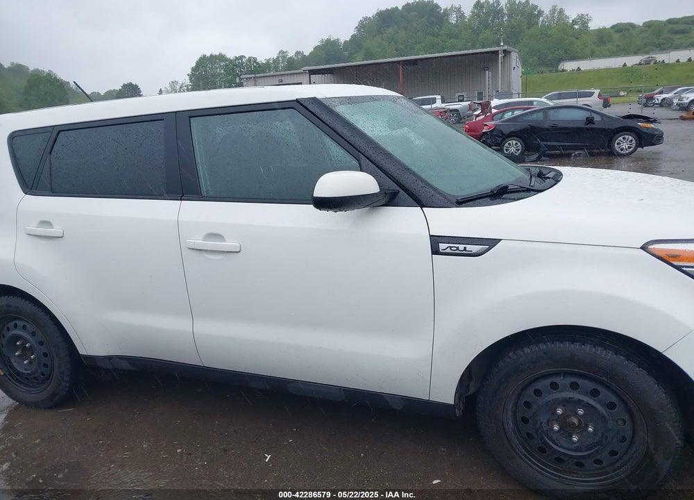 2017 KIA SOUL VIN: KNDJN2A27H7452869