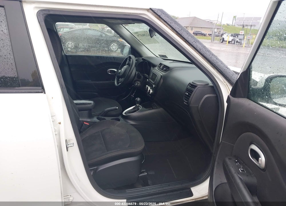 2017 KIA SOUL VIN: KNDJN2A27H7452869