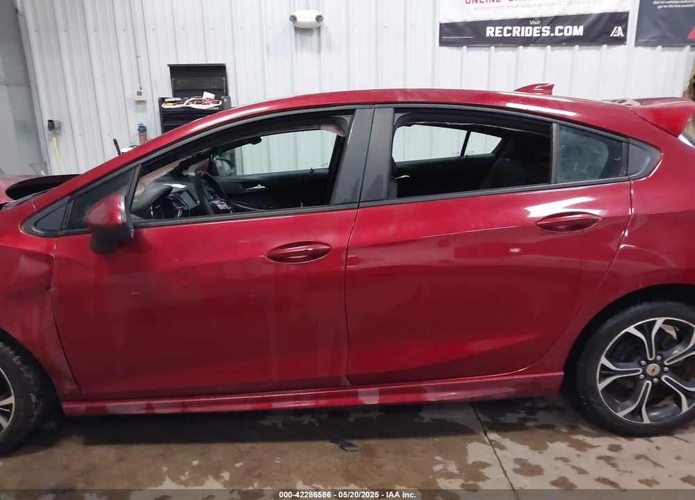 2019 CHEVROLET CRUZE LT VIN: 3G1BE6SM8KS570538