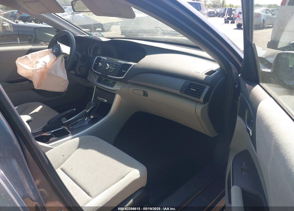 2013 HONDA ACCORD VIN: 1HGCR2F35DA104355