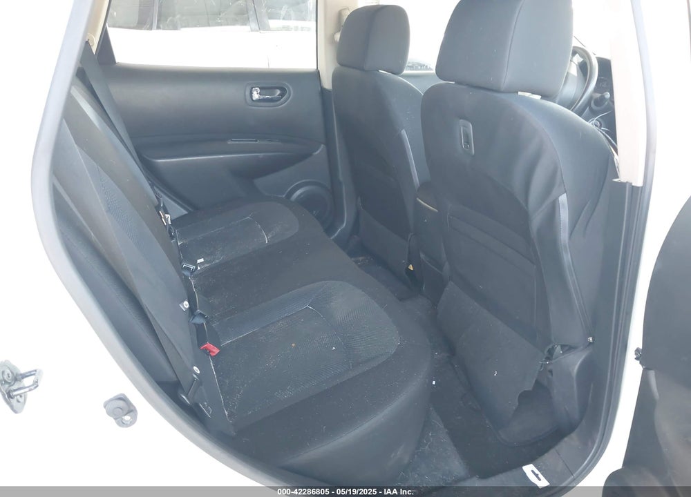 2013 NISSAN ROGUE S VIN: JN8AS5MT9DW023588