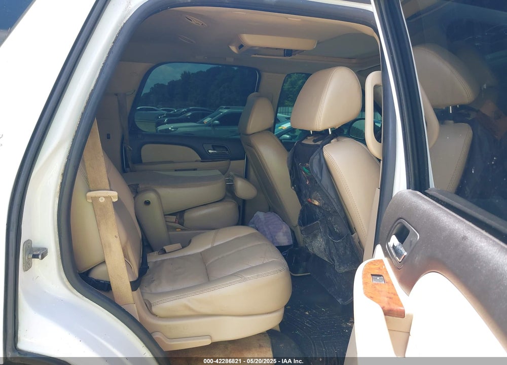 2007 CHEVROLET TAHOE LTZ VIN: 1GNFC13047J291827