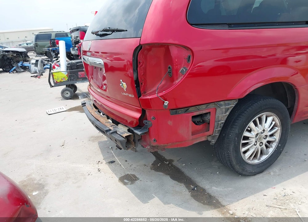 2003 CHRYSLER TOWN & COUNTRY LIMITED VIN: 2C8GP64L53R271212