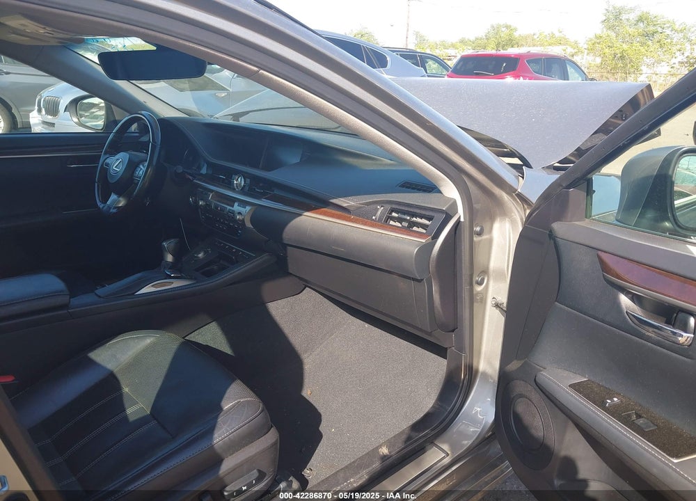 2018 LEXUS ES 350 VIN: 58ABK1GG8JU083879