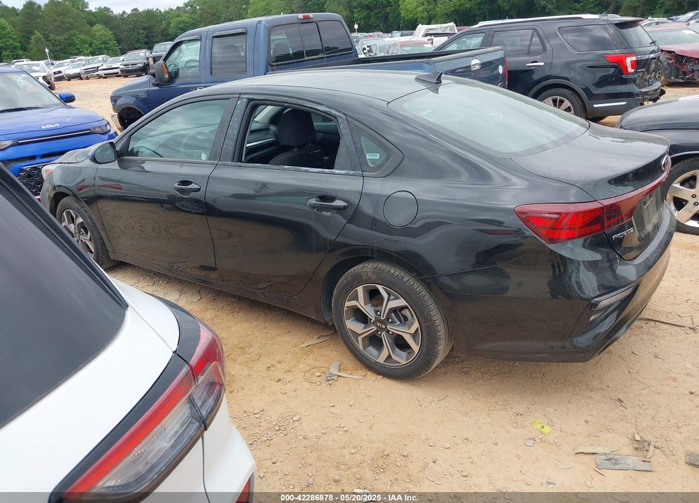 2021 KIA FORTE LXS VIN: 3KPF24AD7ME355726