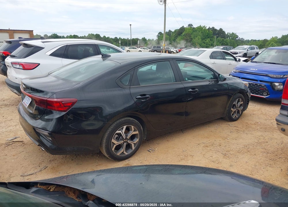 2021 KIA FORTE LXS VIN: 3KPF24AD7ME355726