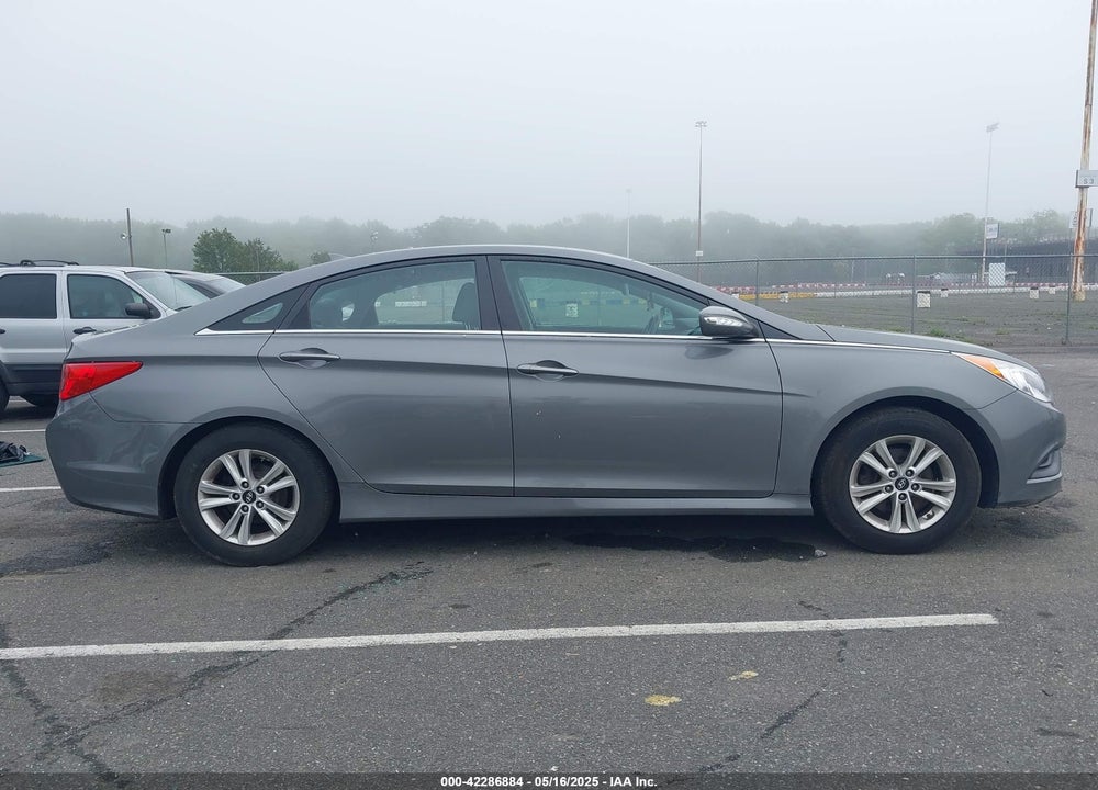2014 HYUNDAI SONATA VIN: 5NPEB4AC7EH903224
