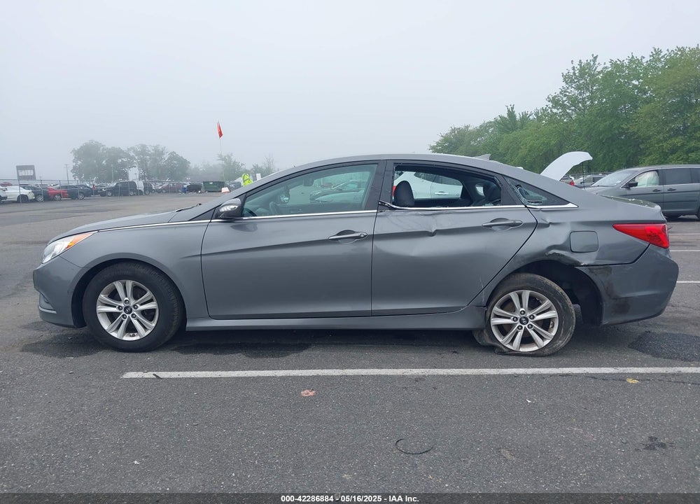 2014 HYUNDAI SONATA VIN: 5NPEB4AC7EH903224