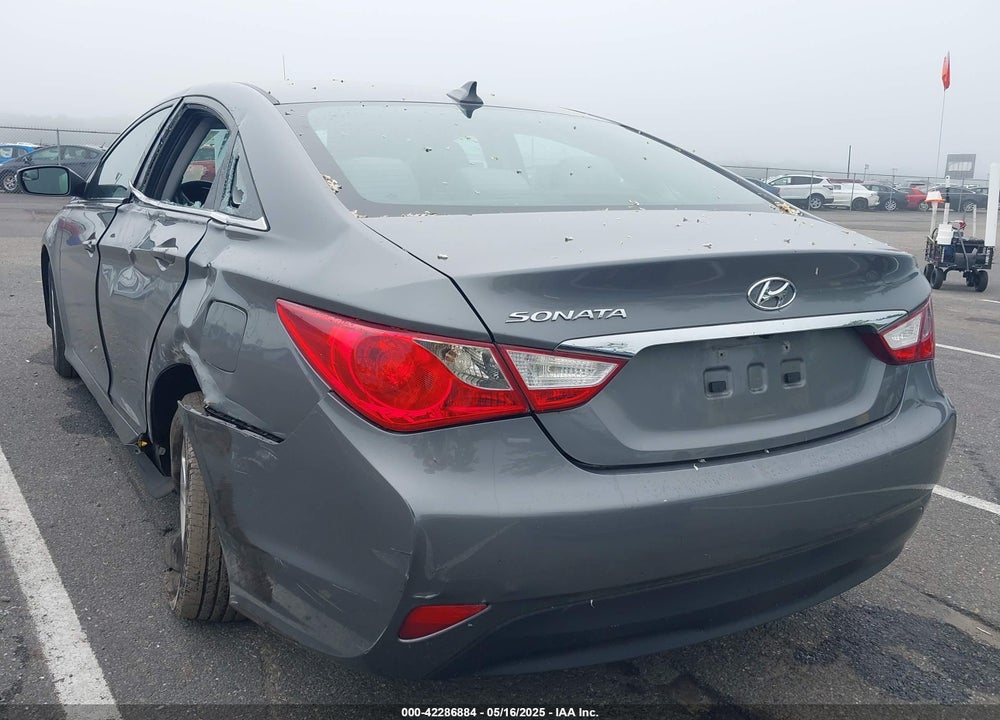 2014 HYUNDAI SONATA VIN: 5NPEB4AC7EH903224