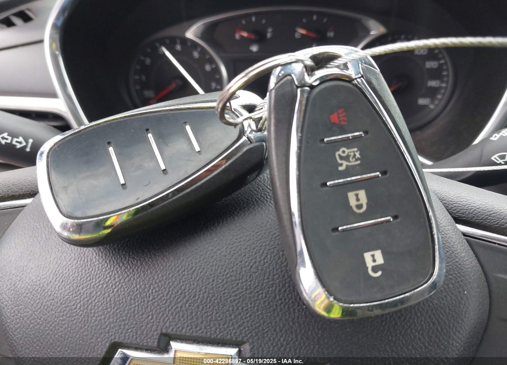 2019 CHEVROLET EQUINOX VIN: 2GNAXLEX8K6160264