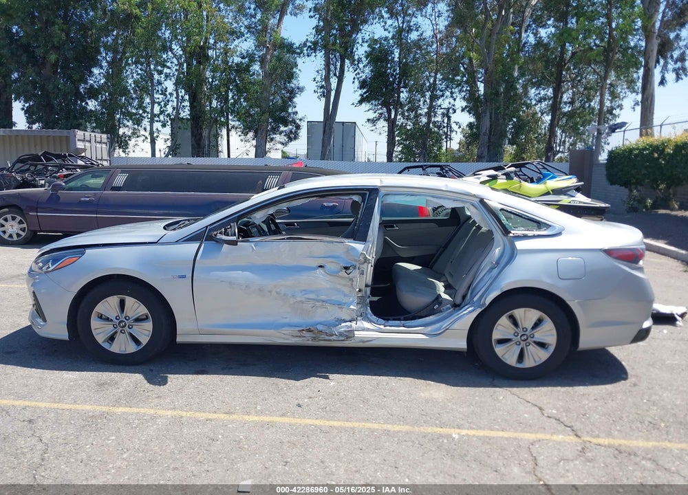 2019 HYUNDAI SONATA HYBRID VIN: KMHE24L31KA091656