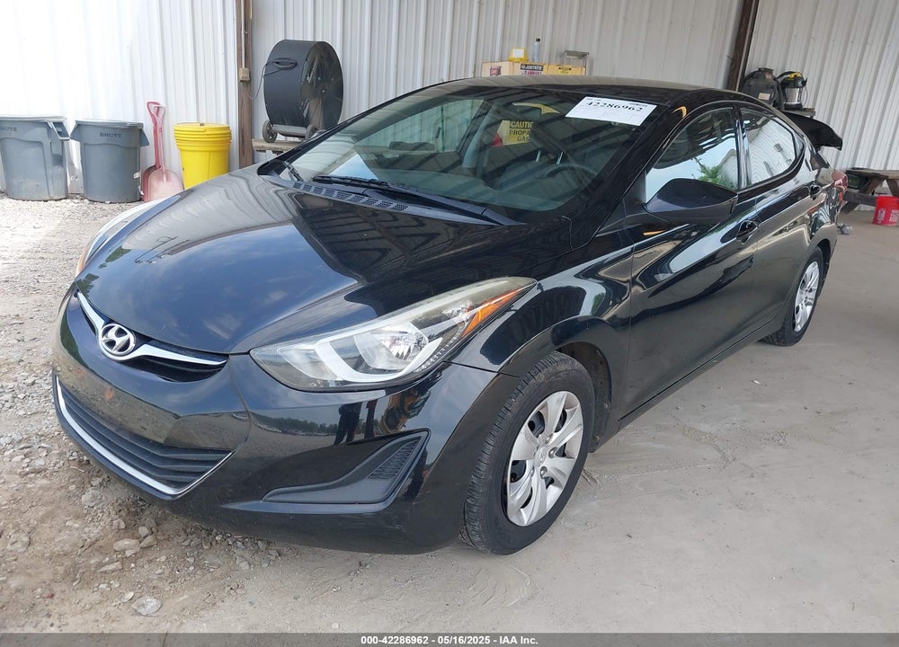 2016 HYUNDAI ELANTRA VIN: 5NPDH4AE3GH754907