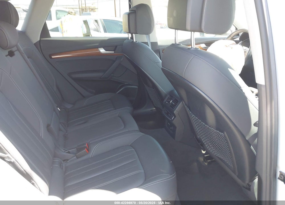 2021 AUDI Q5 VIN: WA1E2AFY1M2043365