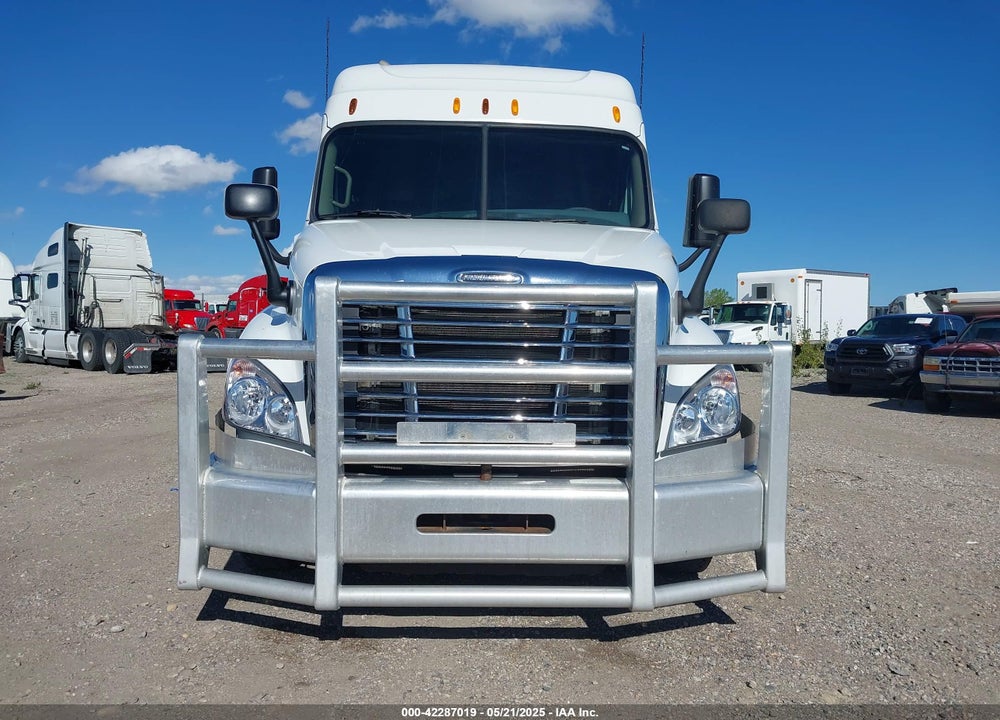 2011 FREIGHTLINER CASCADIA 125 VIN: 1FUJGLDR9BSAW5104