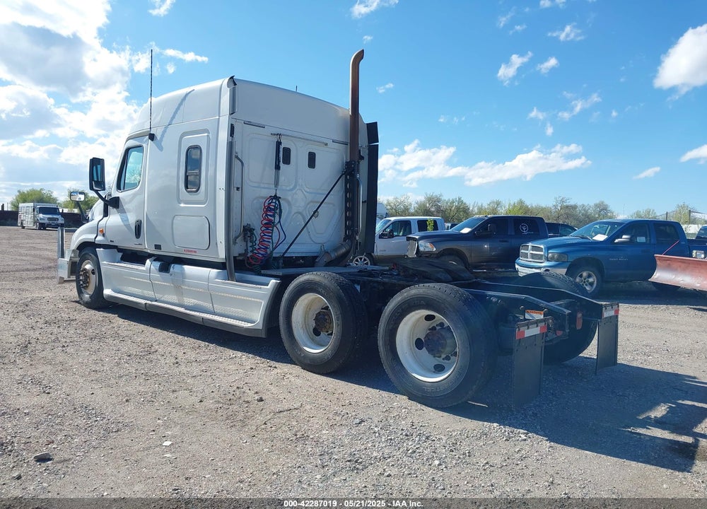 2011 FREIGHTLINER CASCADIA 125 VIN: 1FUJGLDR9BSAW5104