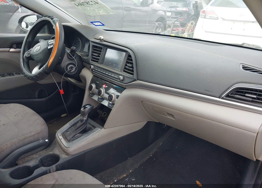 2019 HYUNDAI ELANTRA VIN: KMHD84LF5KU786869