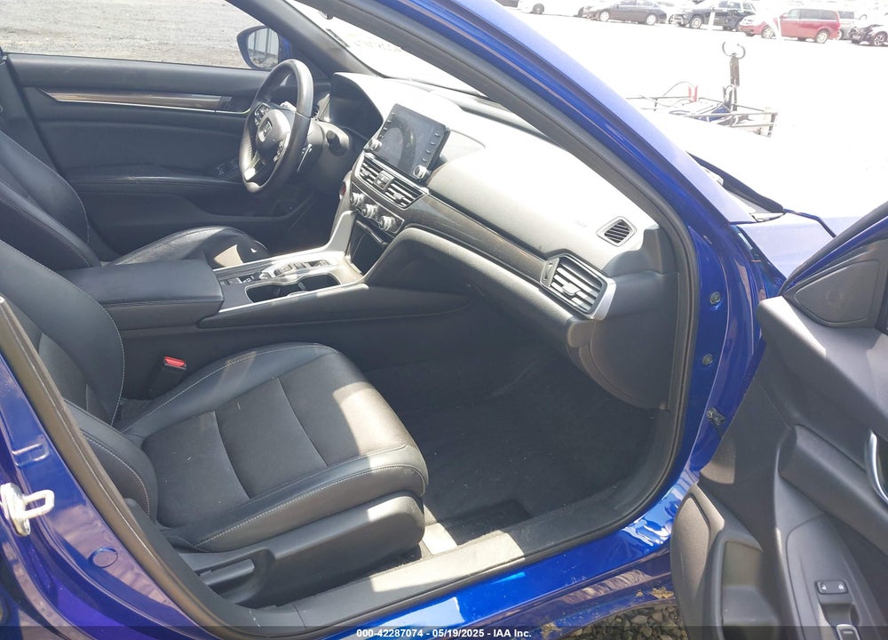 2018 HONDA ACCORD SPORT 2.0T VIN: 1HGCV2F31JA047448
