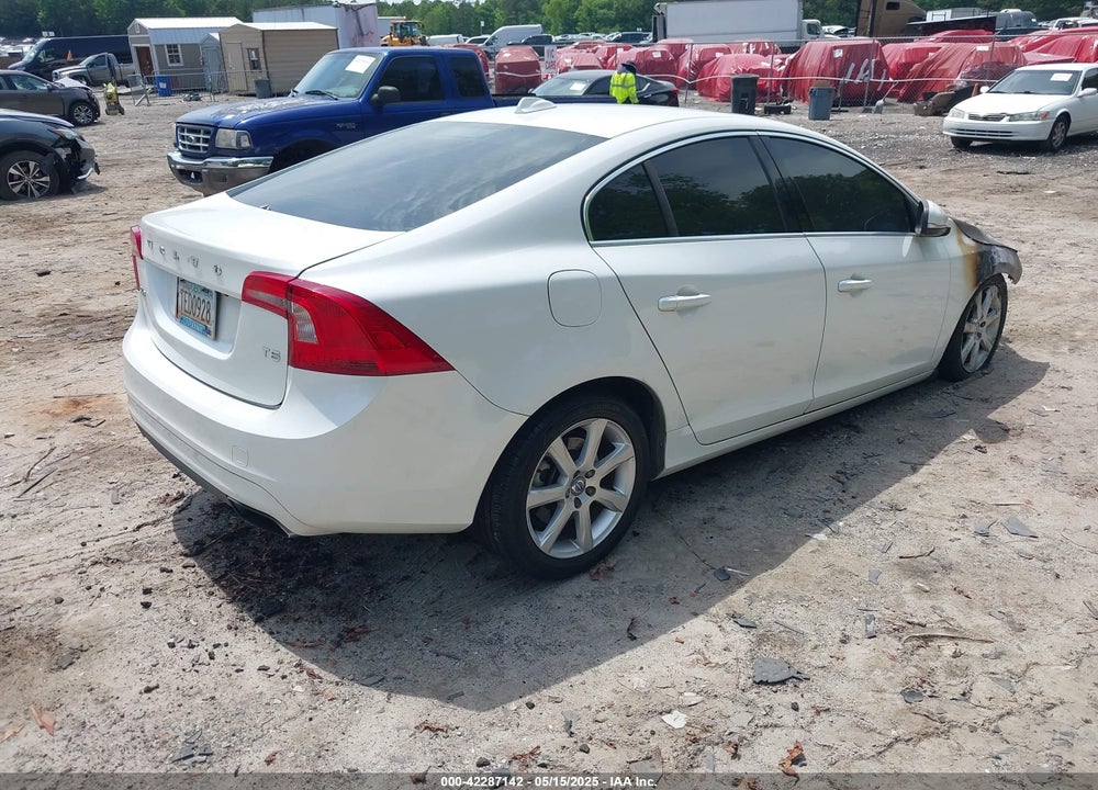 2016 VOLVO S60 VIN: YV126MFK0G2390792