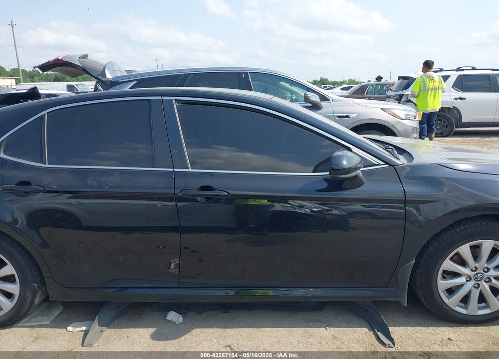 2020 TOYOTA CAMRY LE VIN: 4T1C11AK2LU873340