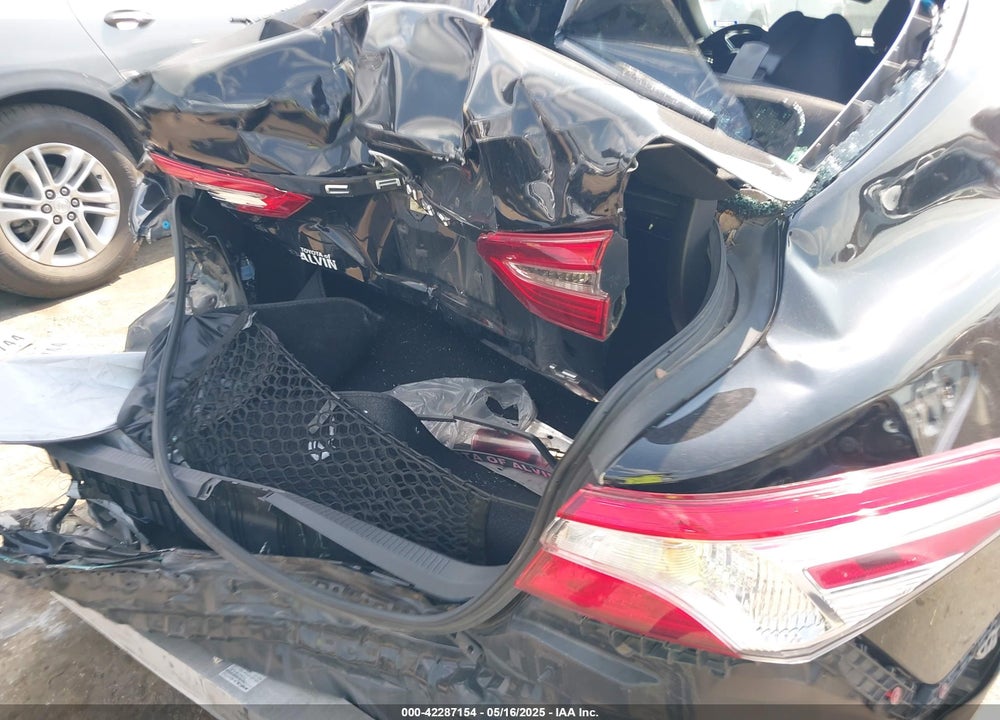 2020 TOYOTA CAMRY LE VIN: 4T1C11AK2LU873340
