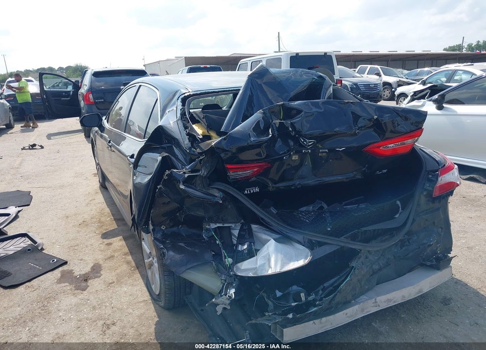 2020 TOYOTA CAMRY LE VIN: 4T1C11AK2LU873340