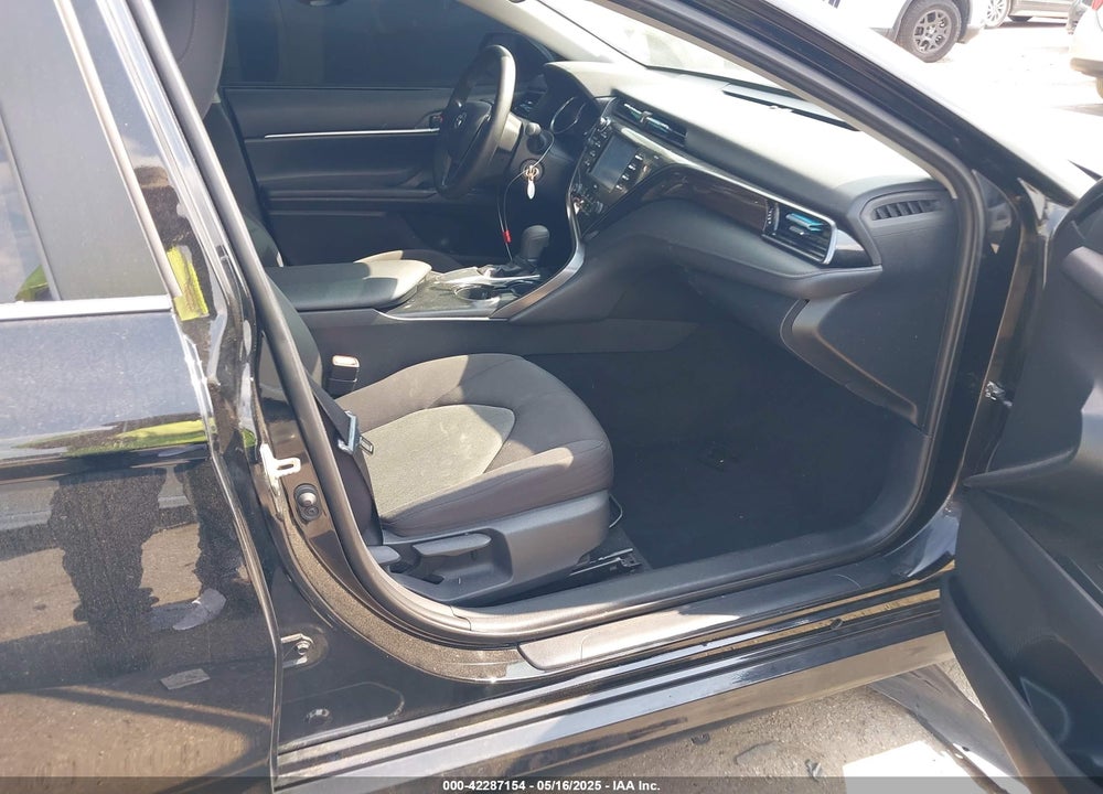 2020 TOYOTA CAMRY LE VIN: 4T1C11AK2LU873340