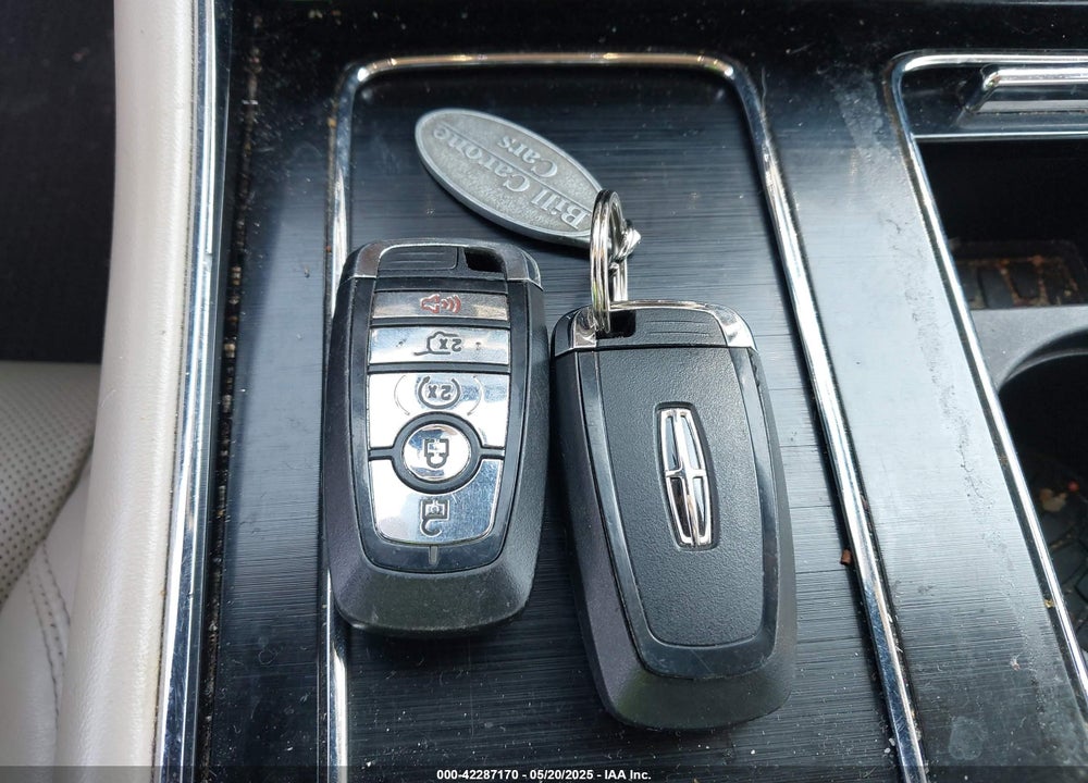 2020 LINCOLN AVIATOR RESERVE VIN: 5LM5J7XC9LGL14438