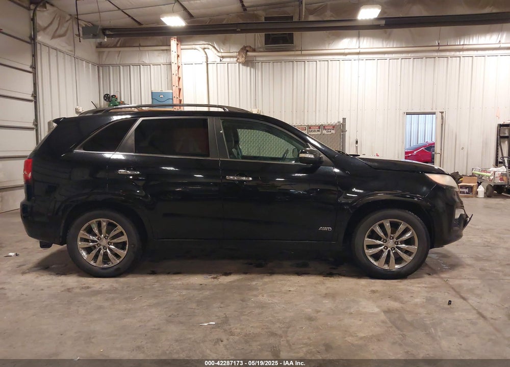 2011 KIA SORENTO VIN: 5XYKWDA21BG163591