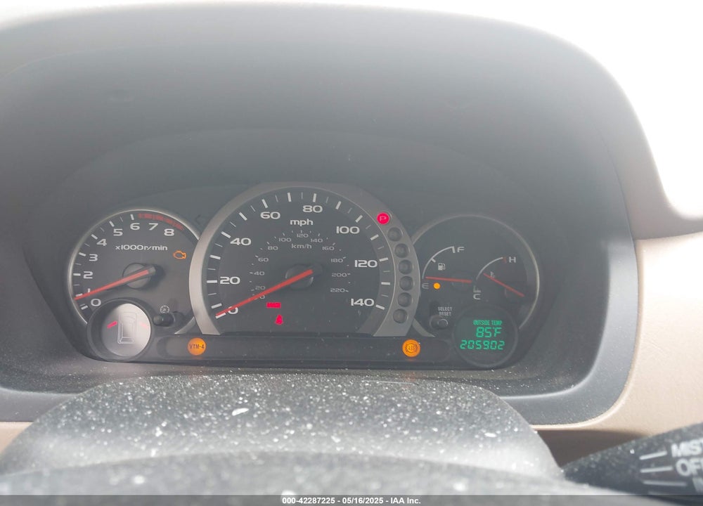 2005 HONDA PILOT EX VIN: 5FNYF18405B007649