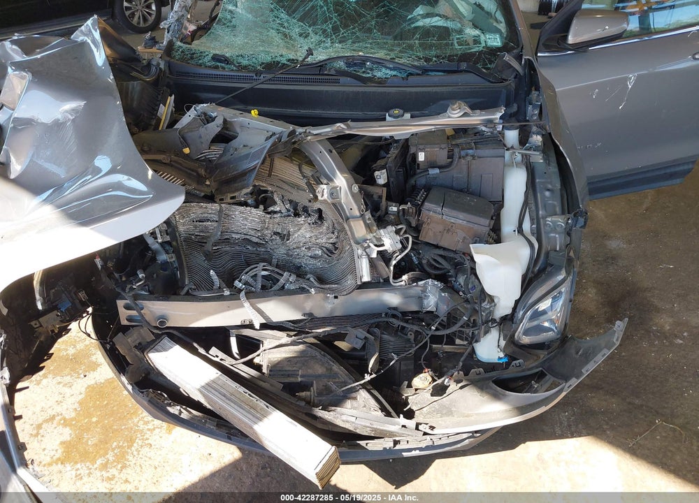 2018 CHEVROLET EQUINOX LT VIN: 3GNAXJEV3JL119795