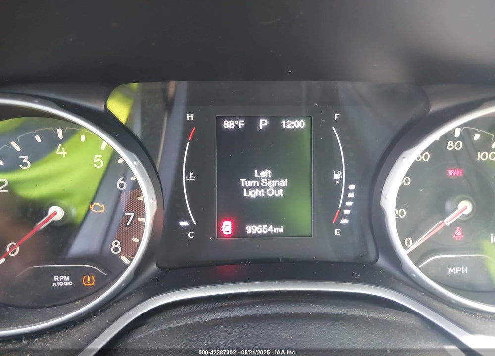 2018 JEEP COMPASS VIN: 3C4NJCAB0JT338622