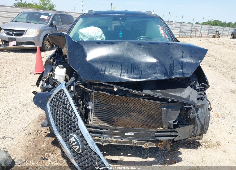 2017 KIA SORENTO 2.4L LX VIN: 5XYPG4A38HG279181