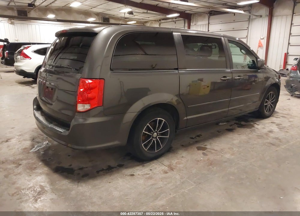 2015 DODGE GRAND CARAVAN VIN: 2C4RDGCG4FR749850