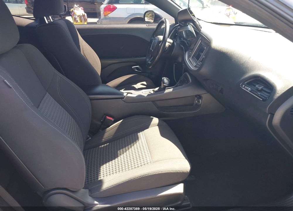 2019 DODGE CHALLENGER VIN: 2C3CDZAG4KH694177