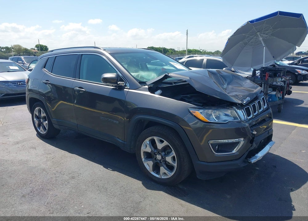2019 JEEP COMPASS LIMITED FWD VIN: 3C4NJCCB2KT660077