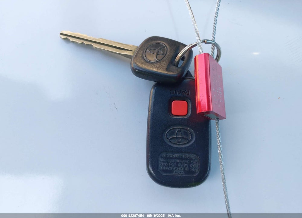 2004 TOYOTA CAMRY LE VIN: 4T1BE32K64U903368