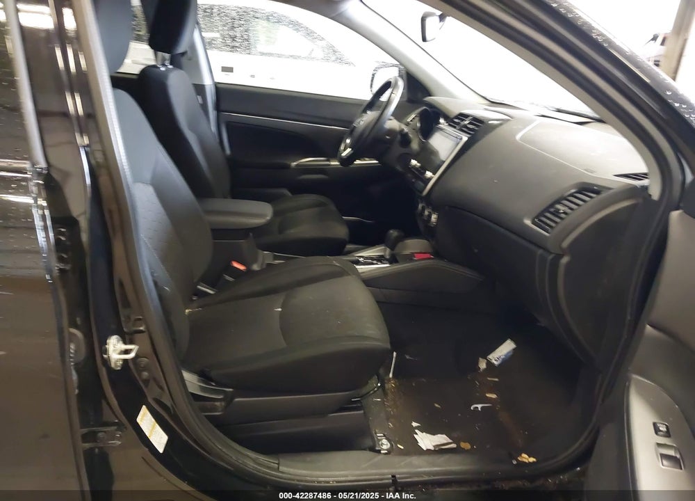 2020 MITSUBISHI OUTLANDER VIN: JA4AR3AU8LU029105