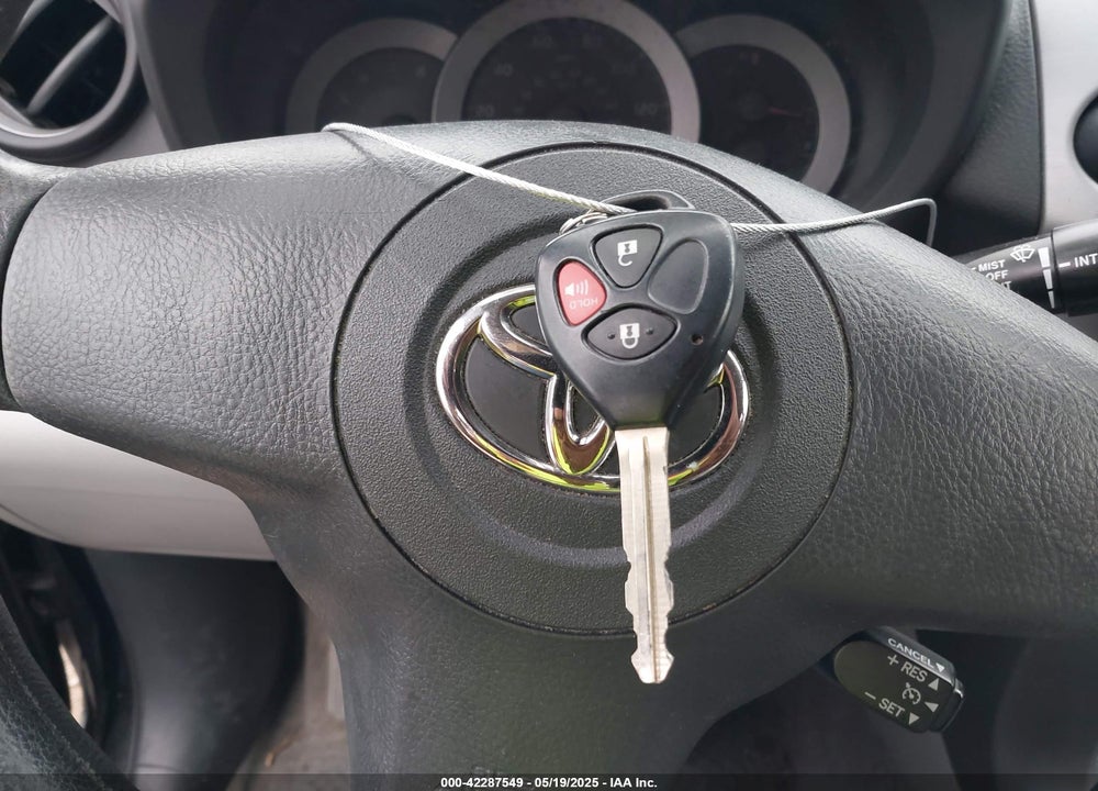 2007 TOYOTA RAV4 VIN: JTMZD33VX76050660
