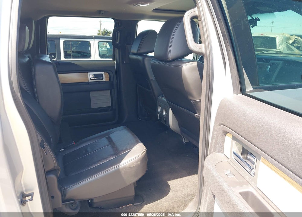 2011 FORD F-150 LARIAT VIN: 1FTFW1E62BFA52726