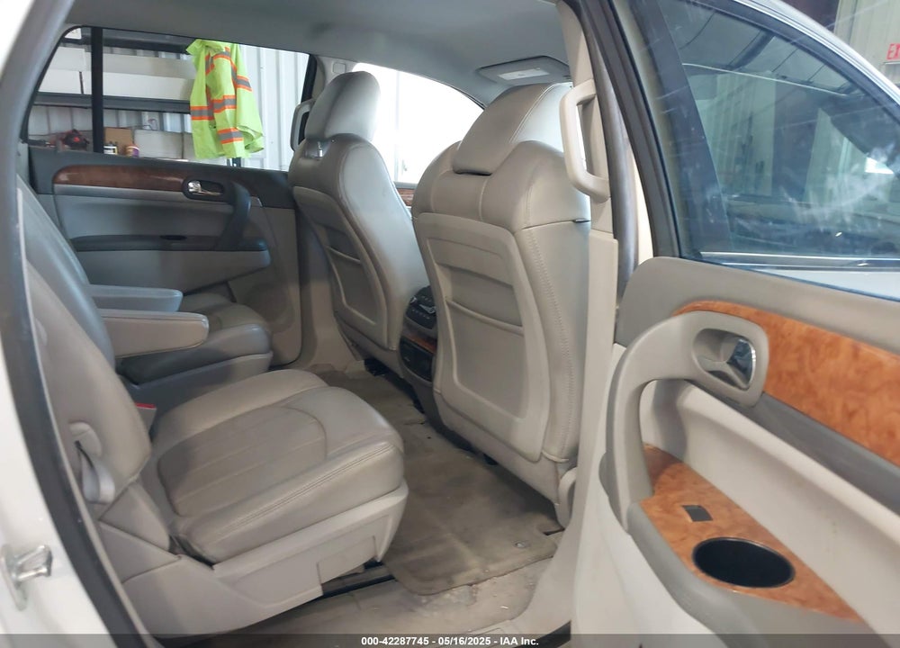2011 BUICK ENCLAVE 1XL VIN: 5GAKVBED5BJ245196
