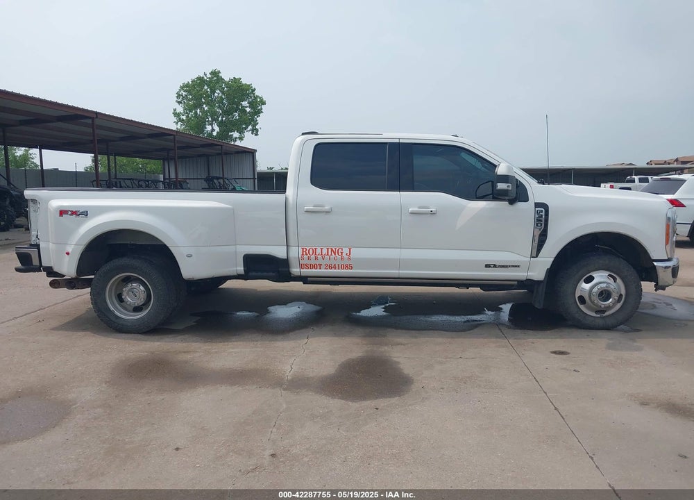 2023 FORD F-350 LARIAT VIN: 1FT8W3DT8PED45779