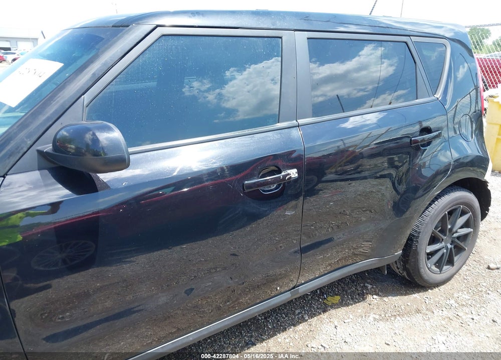 2017 KIA SOUL VIN: KNDJN2A22H7477128