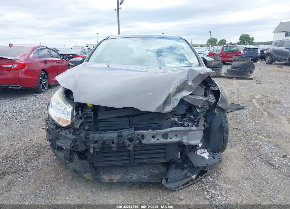 2014 FORD FOCUS SE VIN: 1FADP3K23EL280103
