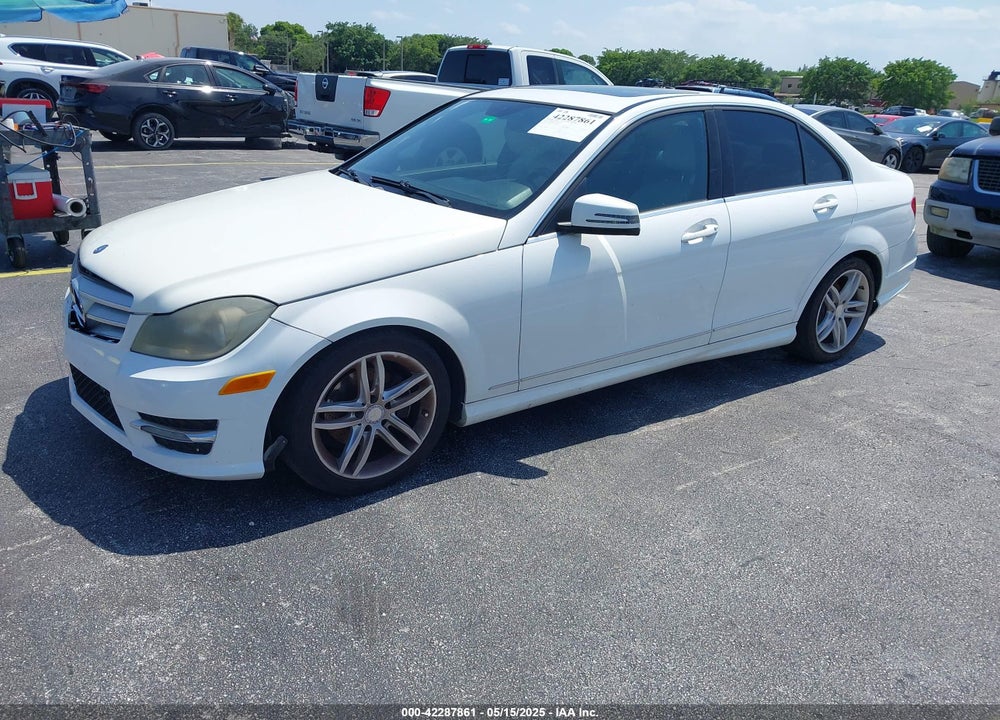 2013 MERCEDES-BENZ C 250 VIN: WDDGF4HB8DR267050