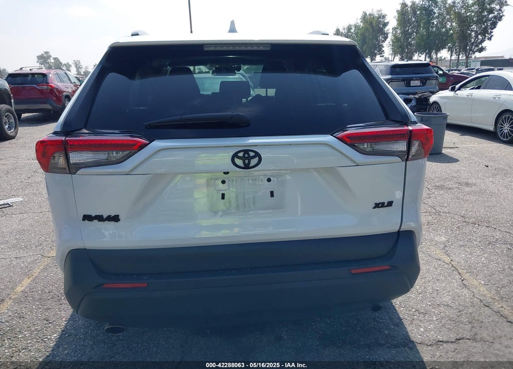 2023 TOYOTA RAV4 XLE PREMIUM VIN: 2T3C1RFV0PW269588