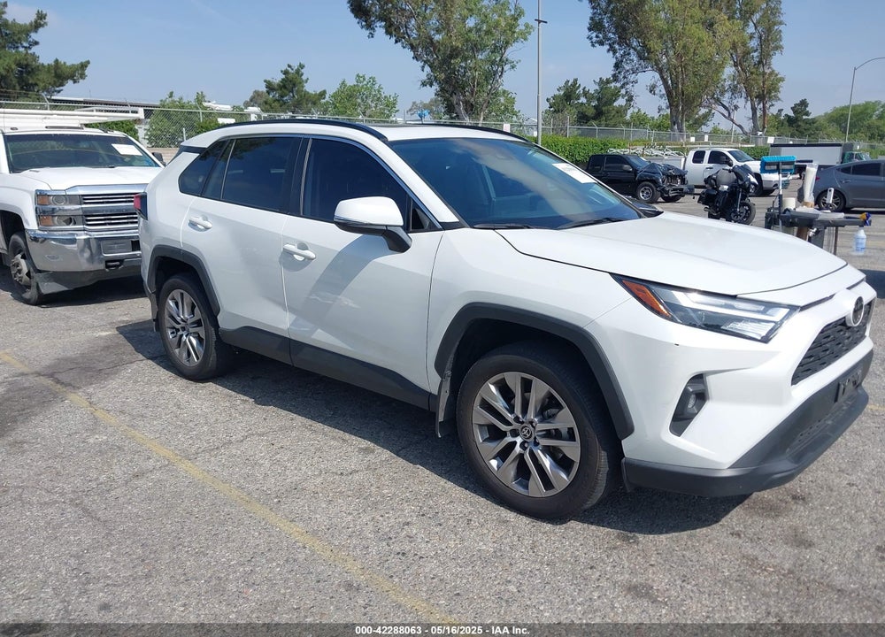 2023 TOYOTA RAV4 XLE PREMIUM VIN: 2T3C1RFV0PW269588