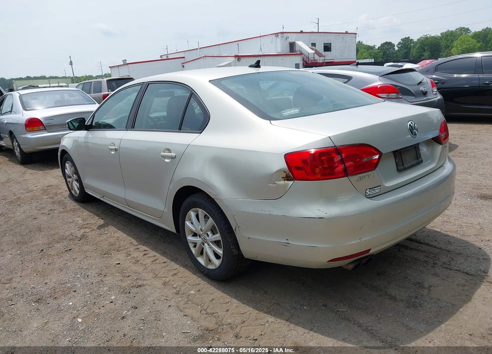 2011 VOLKSWAGEN JETTA 2.5L SE VIN: 3VWDX7AJ0BM367281