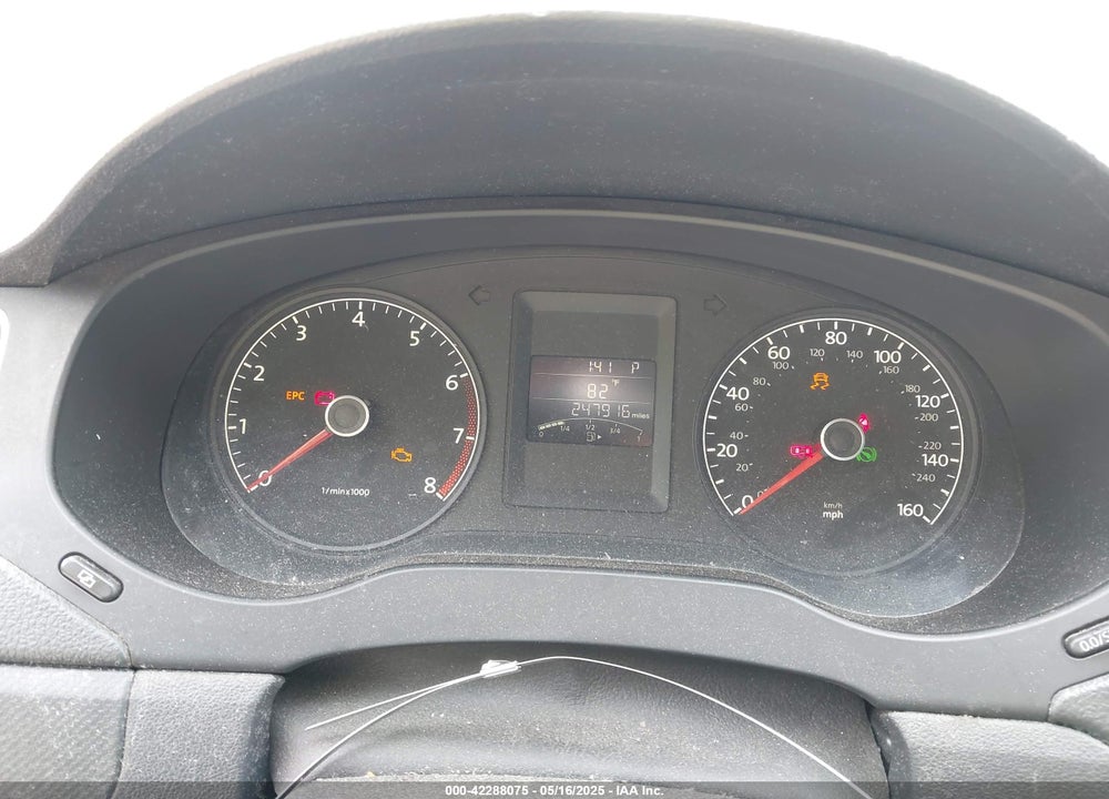 2011 VOLKSWAGEN JETTA 2.5L SE VIN: 3VWDX7AJ0BM367281