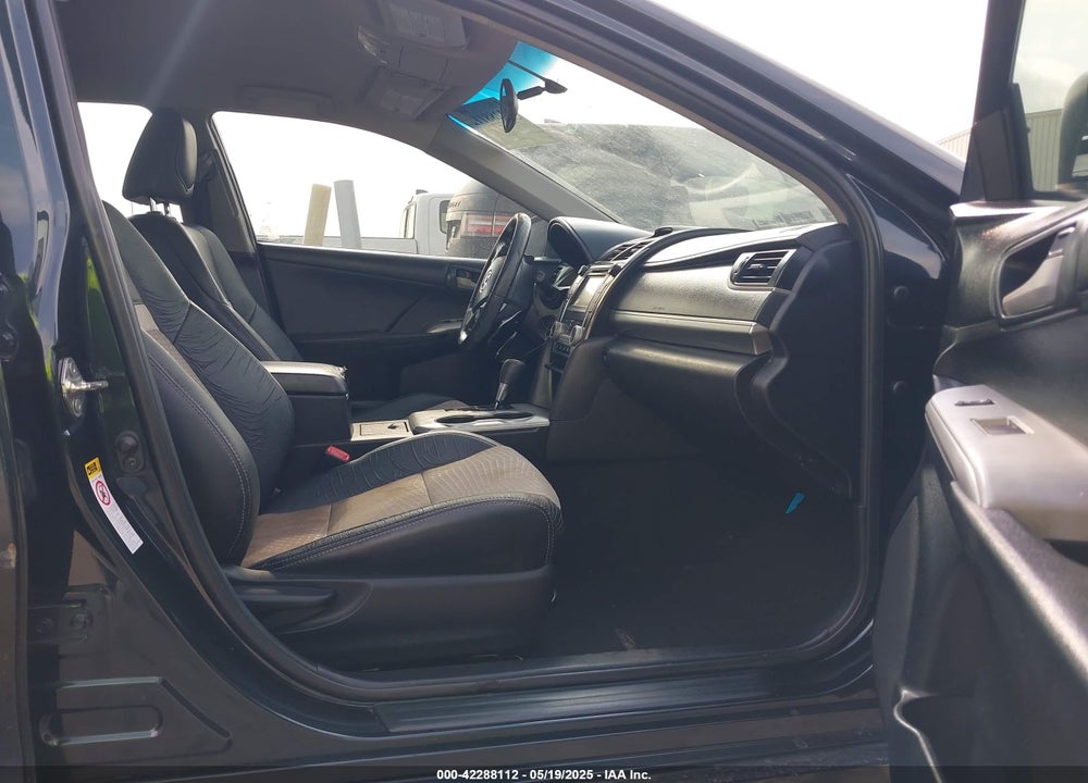 2014 TOYOTA CAMRY SE VIN: 4T1BF1FK0EU755084