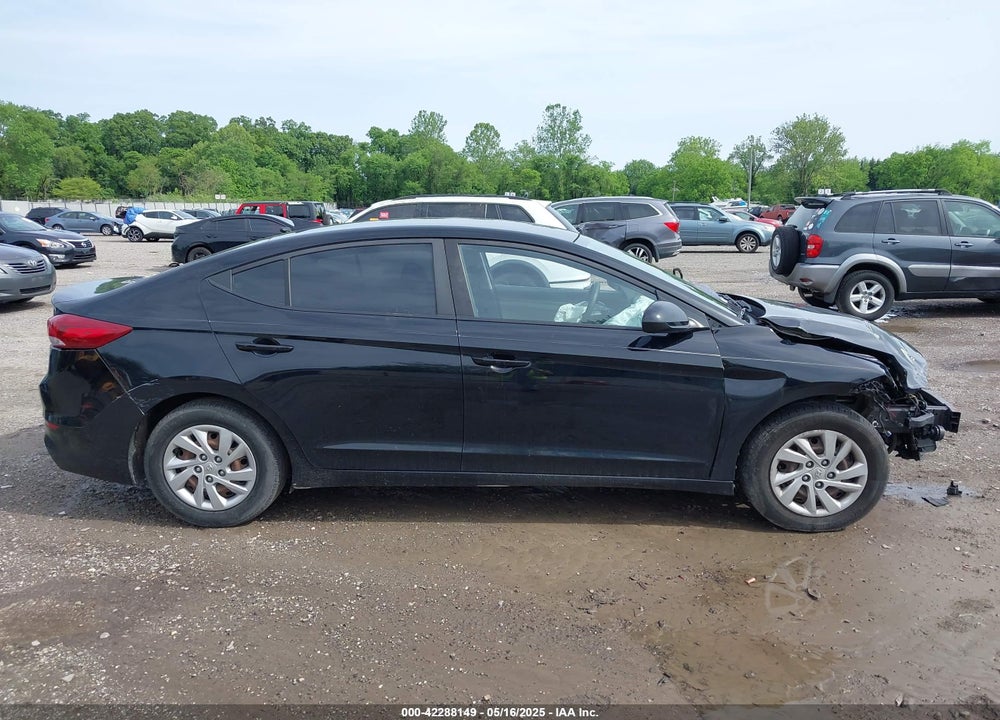 2017 HYUNDAI ELANTRA VIN: KMHD74LF8HU091975